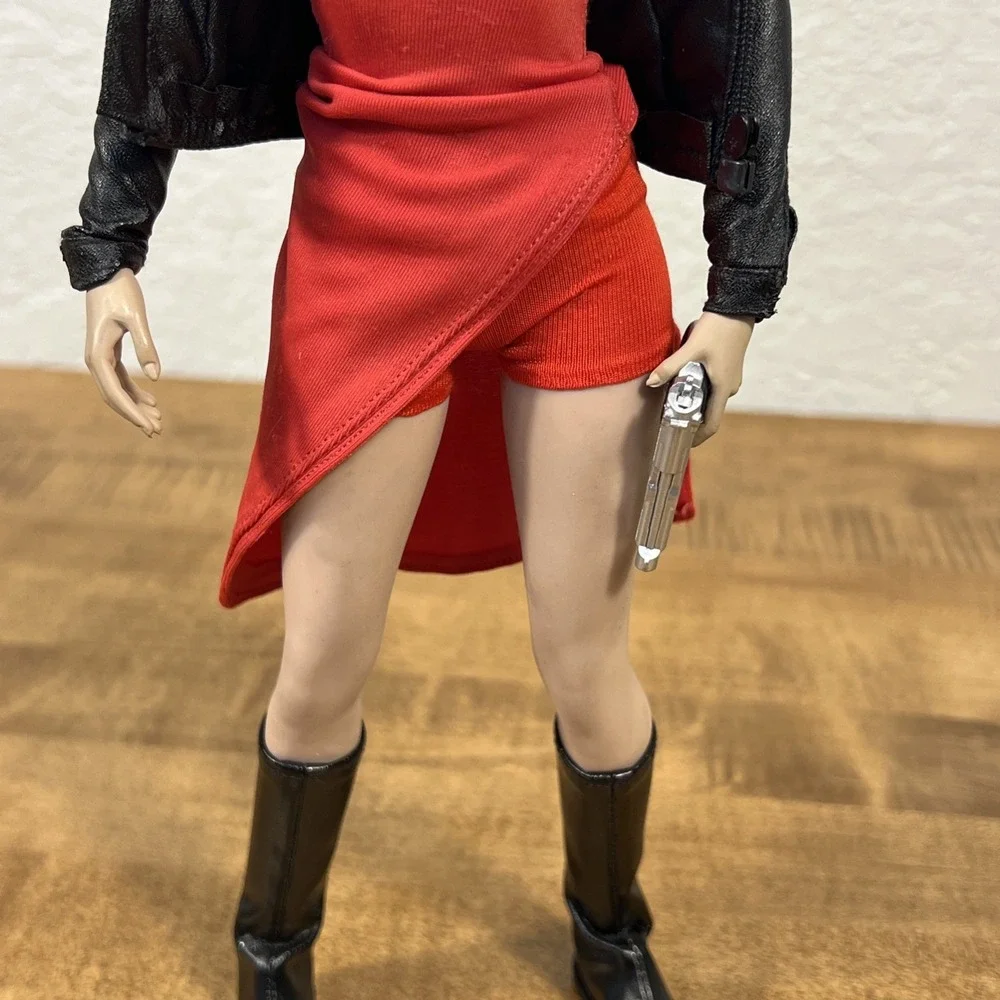 SW Toys Alice Resident Evil Action Figure 1:6 Scale‎